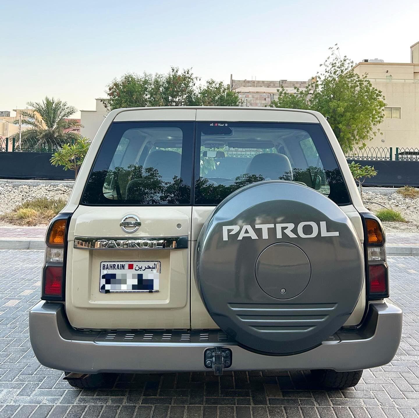 Nissan Patrol Safari photo 1