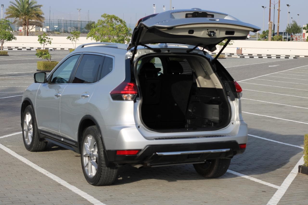 Nissan Rogue 2018 photo 1