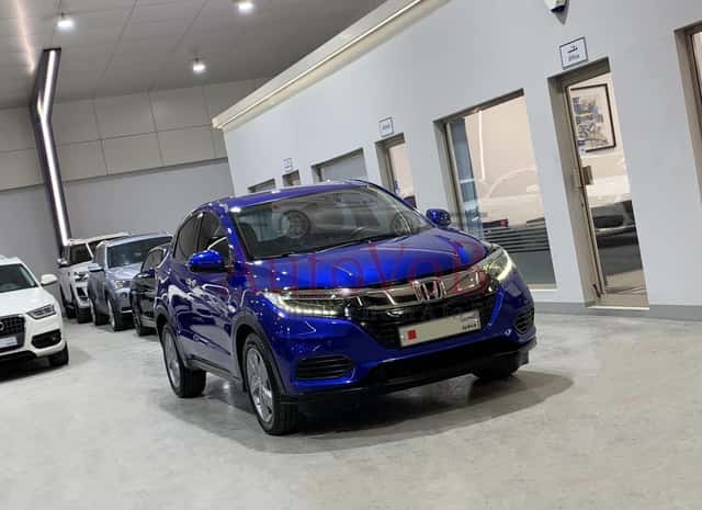 HONDA HR-V (65,000 KMS)